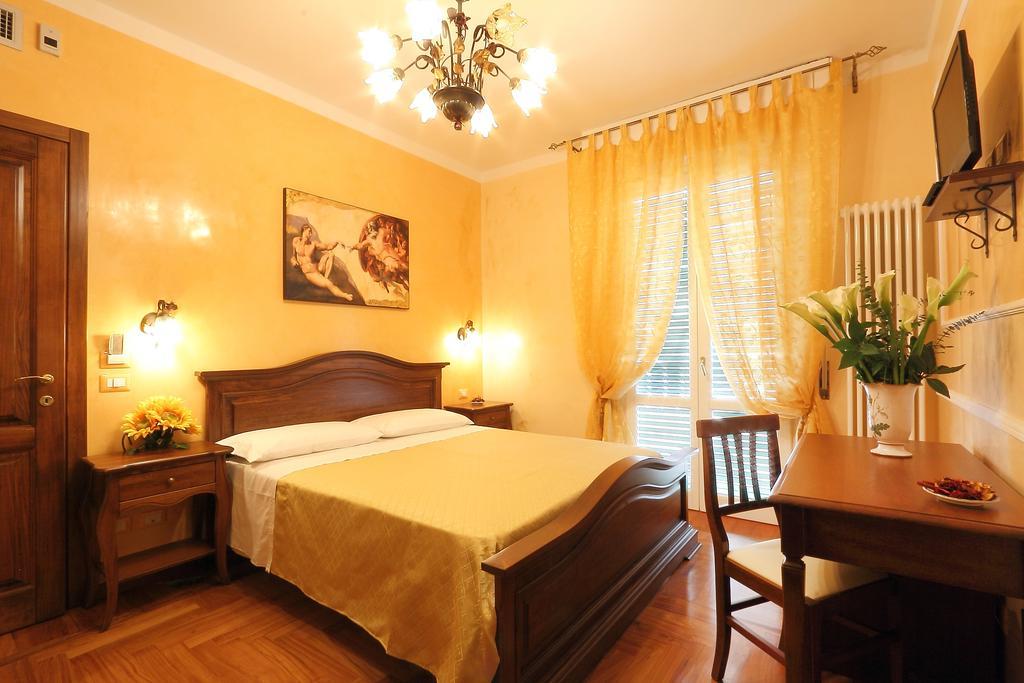 Hotel Katti House 2 Florenz Zimmer foto