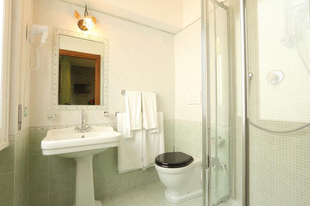 Hotel Katti House 2 Florenz Zimmer foto